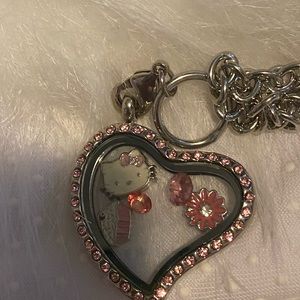 Kitty floating heart locket nevklace